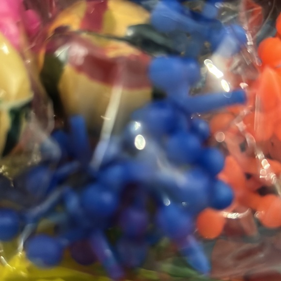 Jacks Game, 3 Sets, Each Set with 10 Plastic Jacks and 1 Marbleized Rubber Ball - Picture 4 of 5